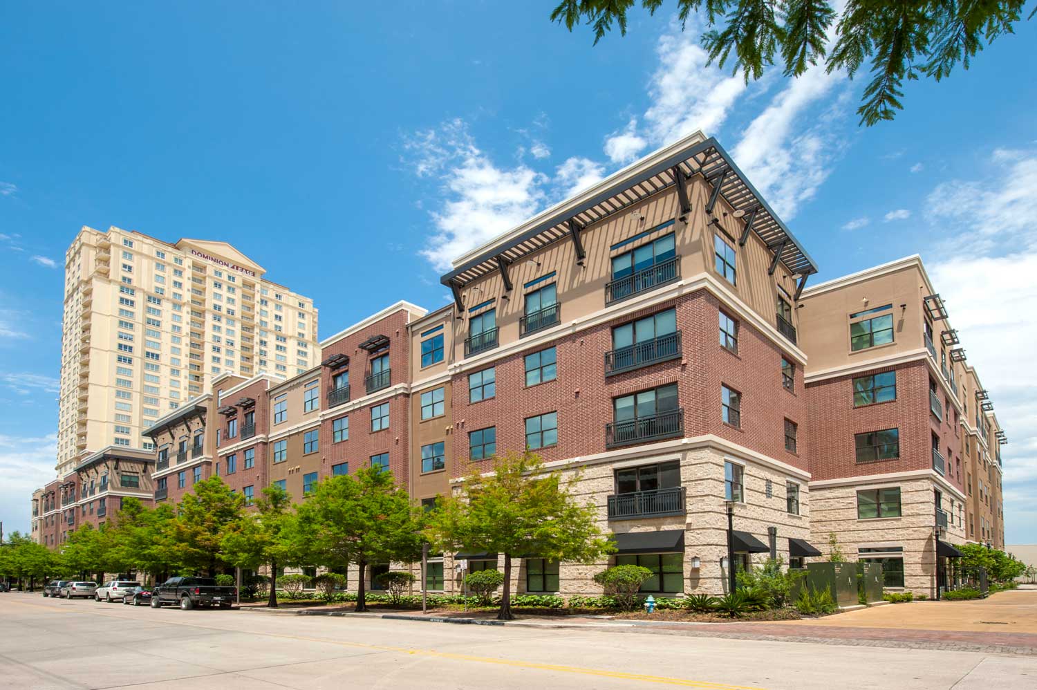 Caroline Post Oak Facade - Luxury Essential Housing Houston Tx